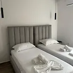 Ar Center Tiran