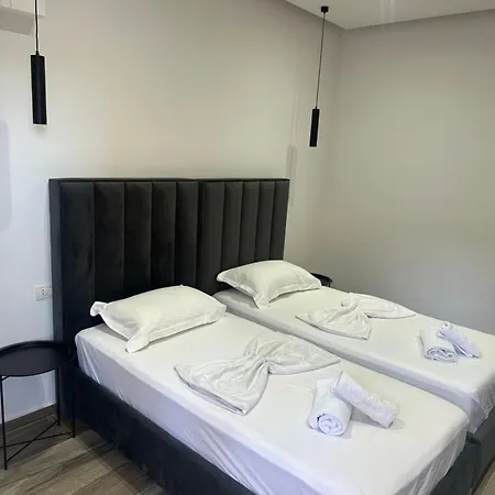 Ar Center Τίρανα