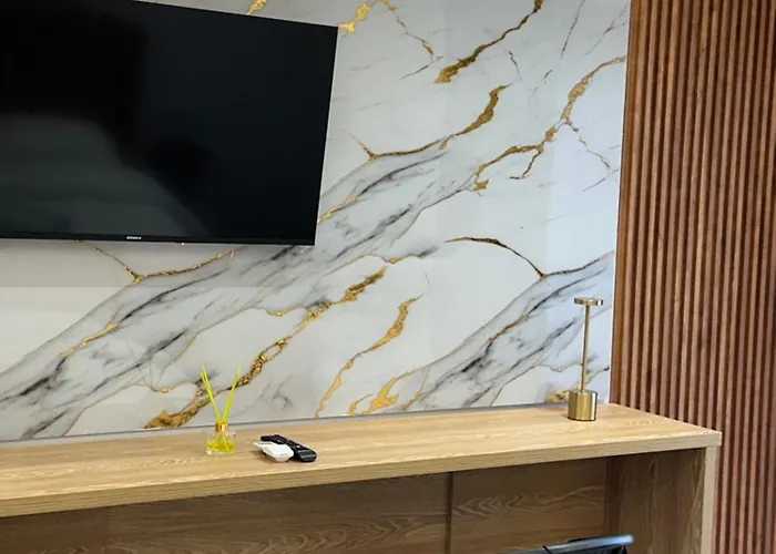 Ar Center * Tiran
