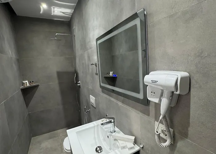 Ar Center Τίρανα