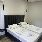 Ar Center ティラナ