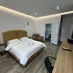 Apartment Ar Center