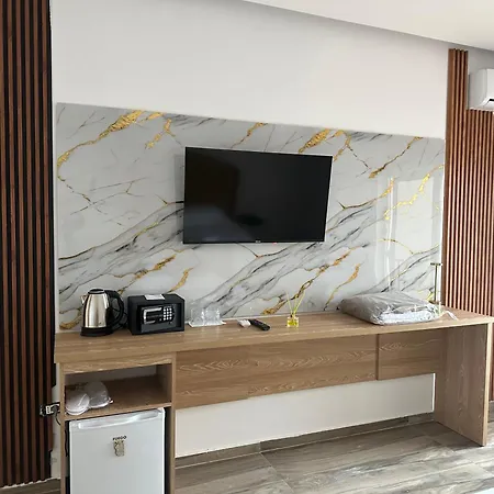 Ar Center Appartement Tirana