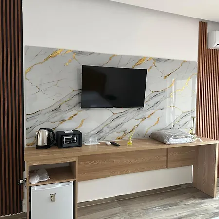 Ar Downtown Apartment Tirana