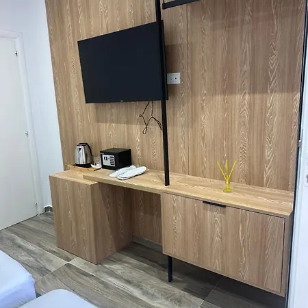 Ar Center *